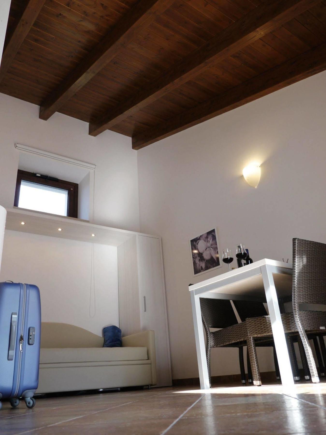 Tenute D'Onghia Gioia Del Colle Kültér fotó